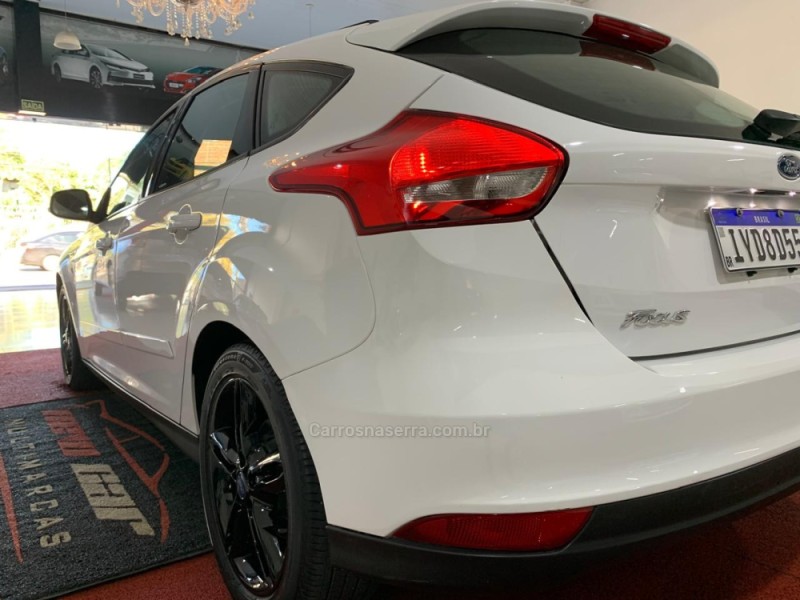 FOCUS 1.6 SE 8V FLEX 4P MANUAL - 2018 - NOVO HAMBURGO