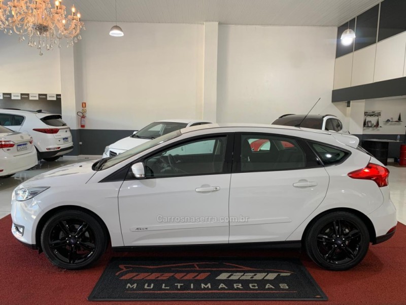 FOCUS 1.6 SE 8V FLEX 4P MANUAL - 2018 - NOVO HAMBURGO