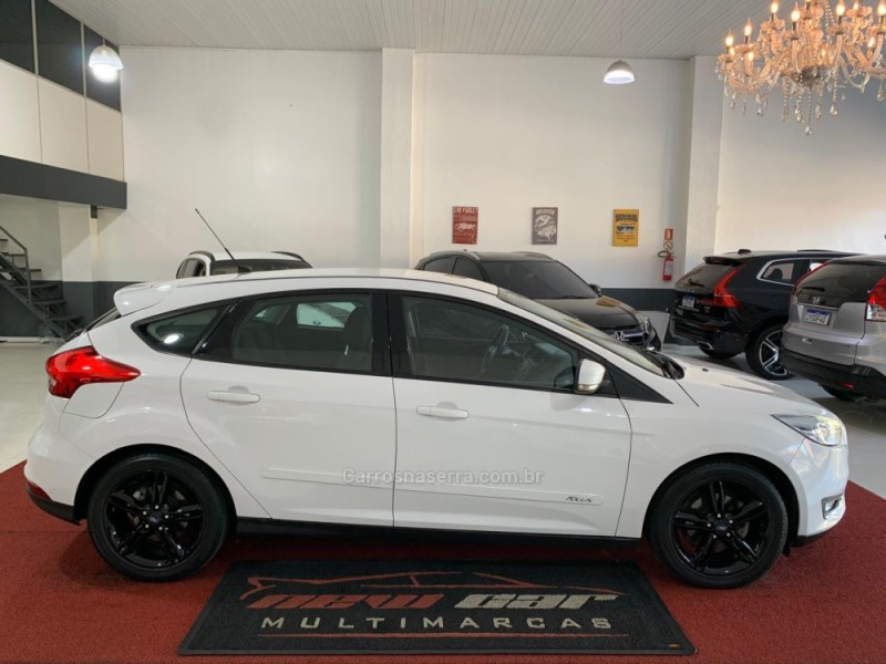 FOCUS 1.6 SE 8V FLEX 4P MANUAL - 2018 - NOVO HAMBURGO