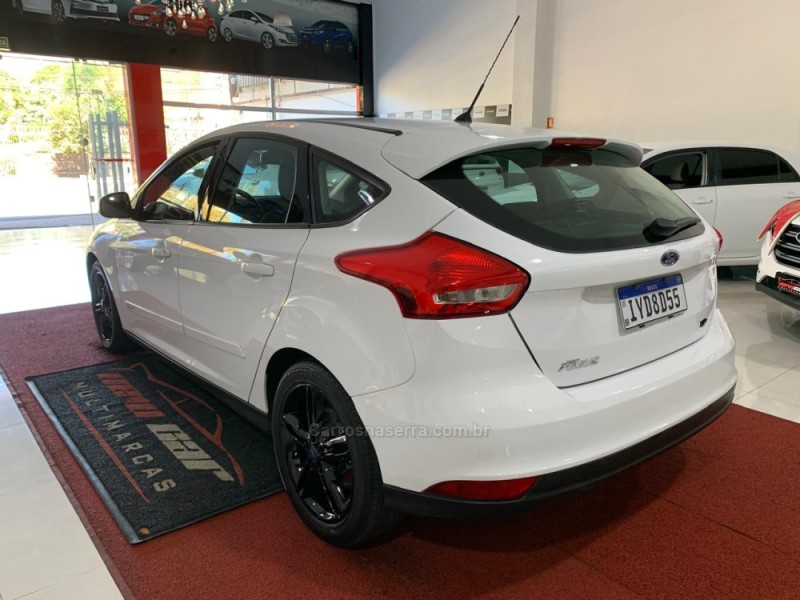 FOCUS 1.6 SE 8V FLEX 4P MANUAL - 2018 - NOVO HAMBURGO