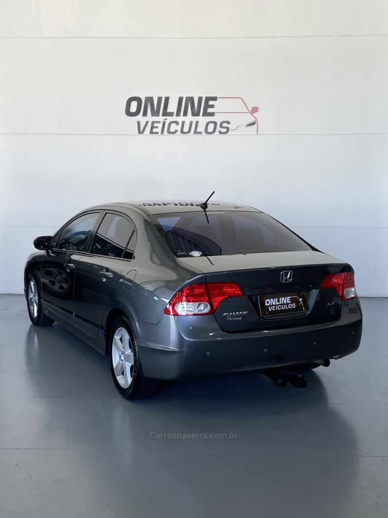 CIVIC 1.8 LX 16V GASOLINA 4P AUTOMÁTICO - 2007 - FARROUPILHA