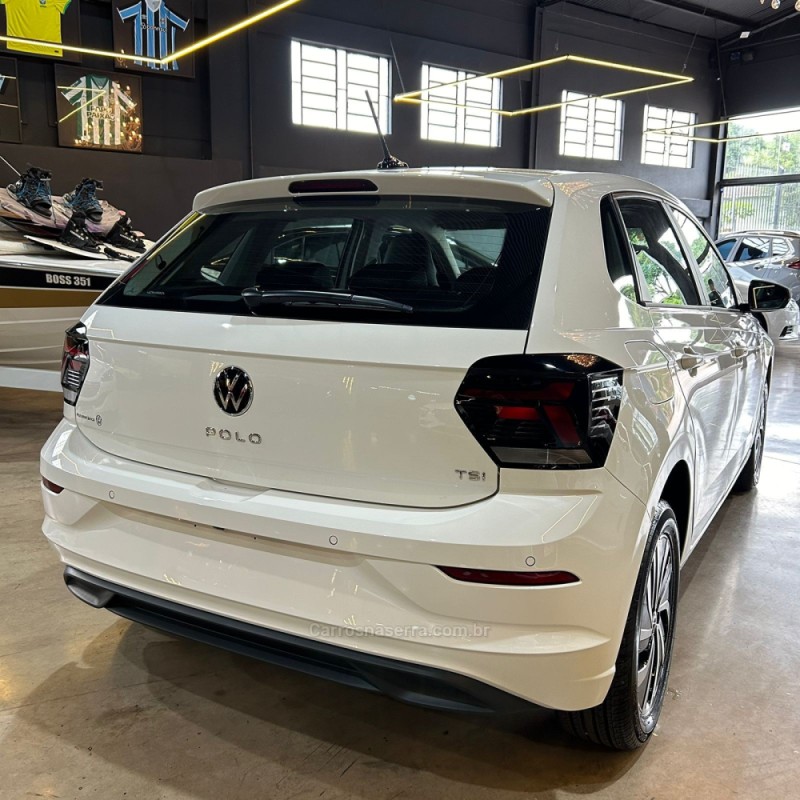 POLO 1.0	200 TSI HIGHLINE AUTOMÁTICO  - 2025 - LAJEADO