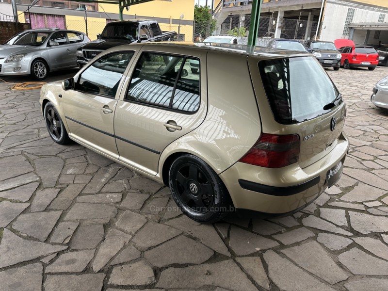 GOLF 1.6 MI FLASH 8V GASOLINA 4P MANUAL - 2001 - CAXIAS DO SUL