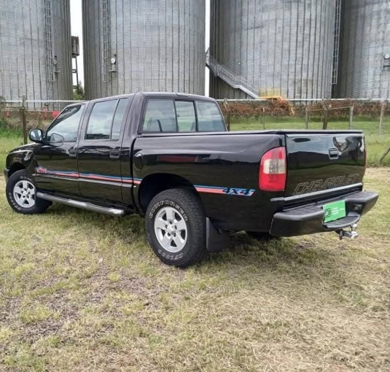 S10 2.8 BLAZER EXECUTIVE 4X4 CD 12V TURBO INTERCOOLER DIESEL 4P MANUAL - 2005 - VACARIA