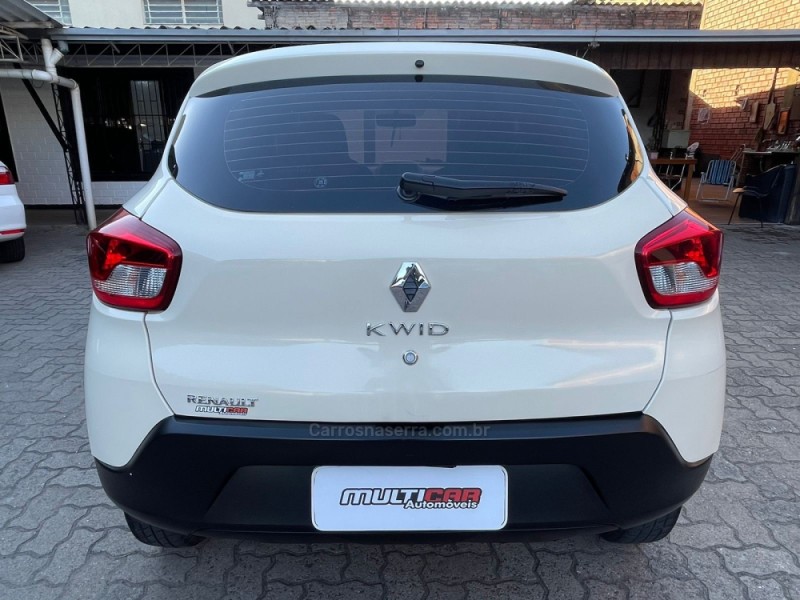 KWID 1.0 12V SCE FLEX ZEN MANUAL - 2018 - CAMPO BOM