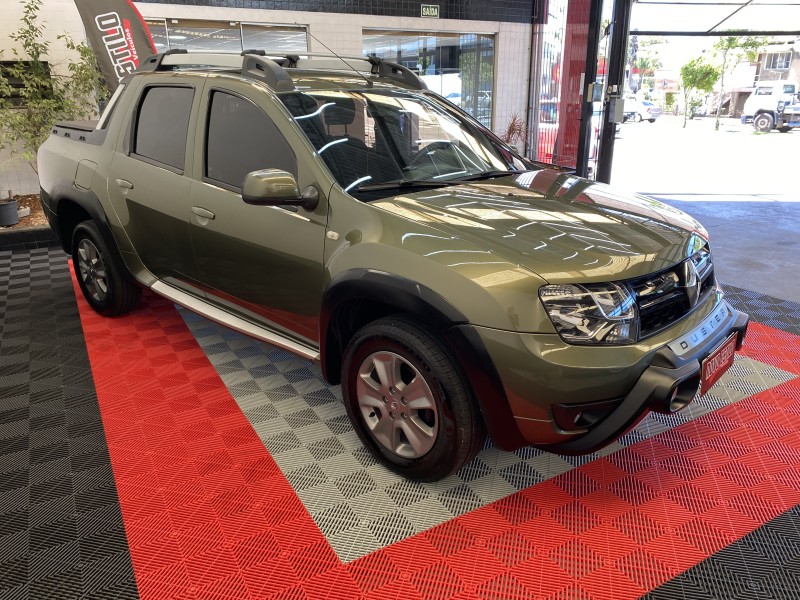 DUSTER OROCH 2.0 16V FLEX DYNAMIQUE 4P AUTOMÁTICO - 2017 - CAXIAS DO SUL