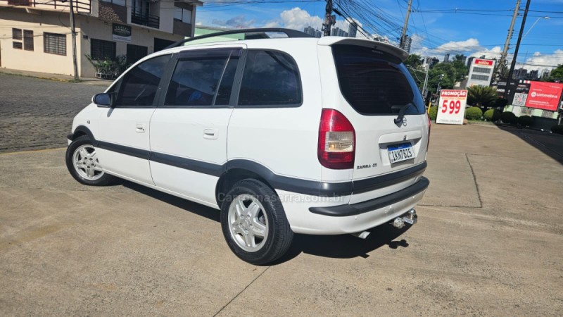 ZAFIRA 2.0 MPFI CD 8V GASOLINA 4P MANUAL - 2002 - CAXIAS DO SUL