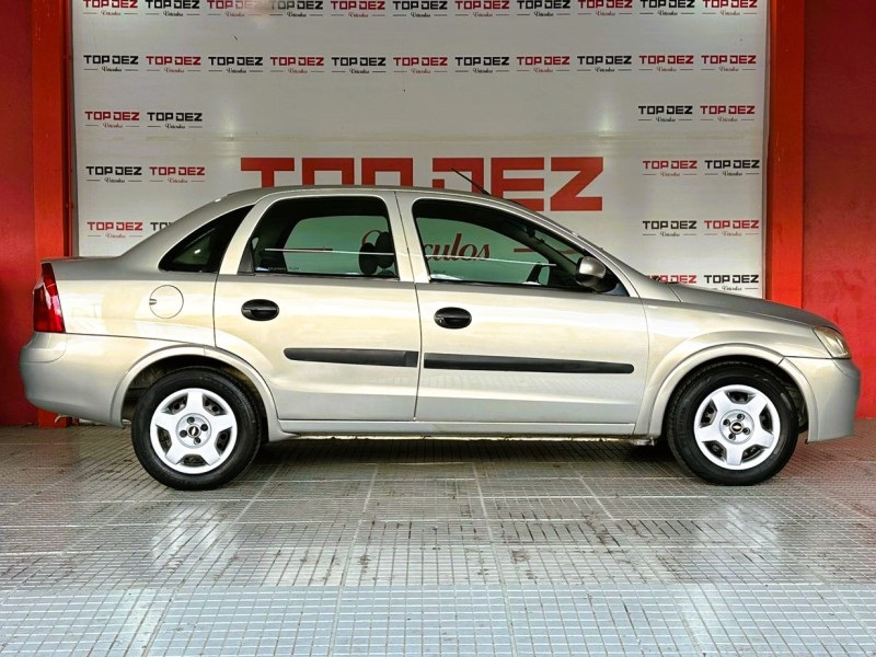 CORSA 1.0 MPFI MAXX SEDAN 8V FLEX 4P MANUAL - 2004 - SãO SEBASTIãO DO CAí