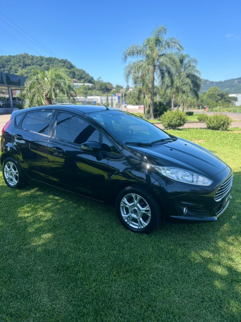 FIESTA 1.6 SE HATCH 16V FLEX 4P AUTOMÁTICO - 2014 - BOM PRINCíPIO