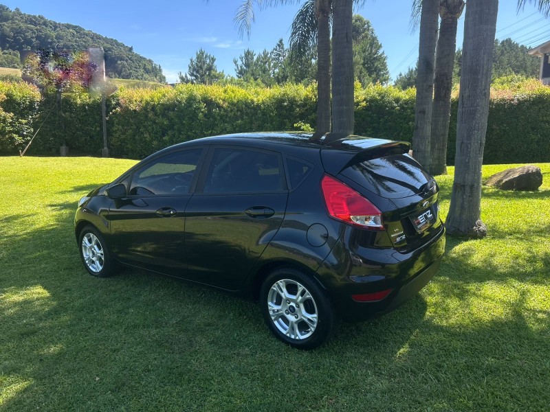 FIESTA 1.6 SE HATCH 16V FLEX 4P AUTOMÁTICO - 2014 - BOM PRINCíPIO