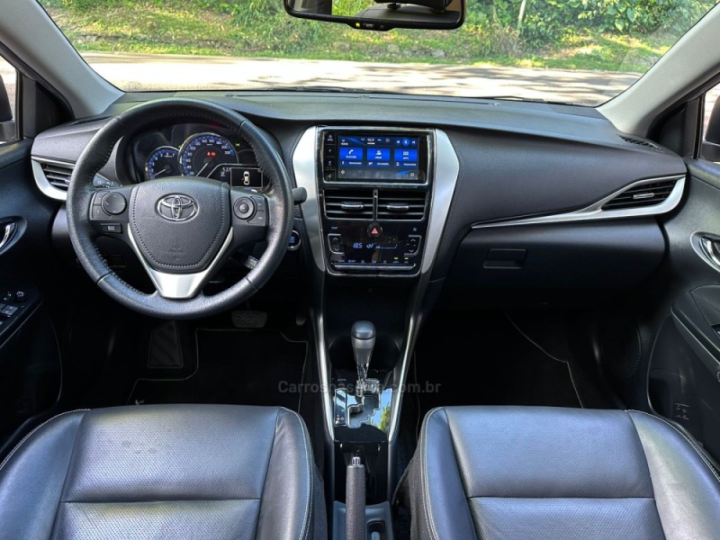 YARIS 1.5 XLS SEDAN 16V FLEX 4P AUTOMÁTICO - 2019 - DOIS IRMãOS