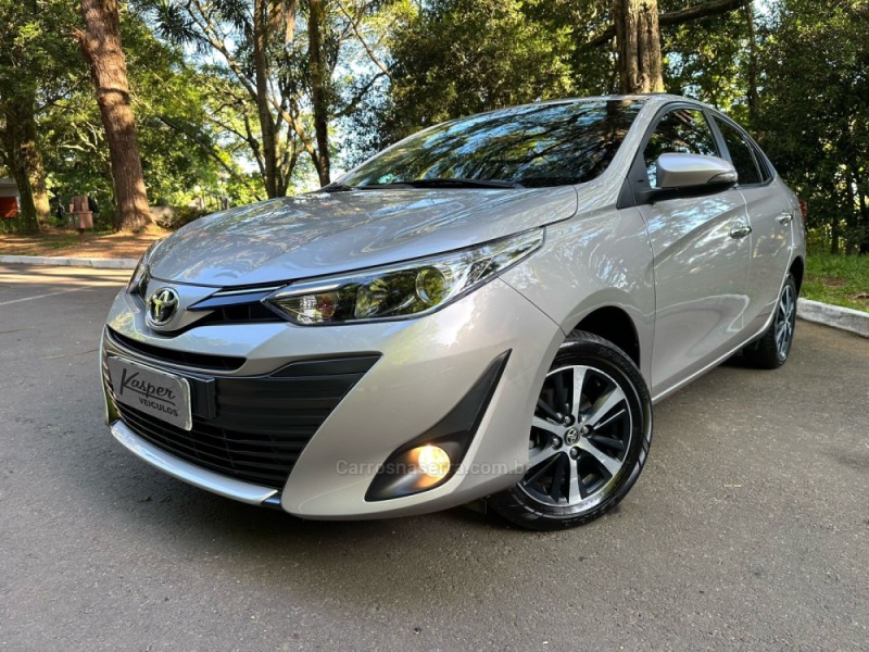 yaris 1.5 xls sedan 16v flex 4p automatico 2019 dois irmaos