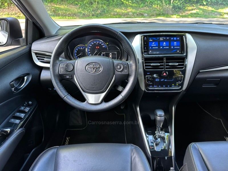 YARIS 1.5 XLS SEDAN 16V FLEX 4P AUTOMÁTICO - 2019 - DOIS IRMãOS