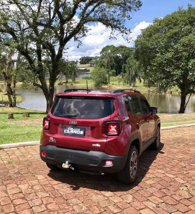 RENEGADE 2.0 16V TURBO DIESEL LONGITUDE 4P 4X4 AUTOMÁTICO - 2018 - LAJEADO