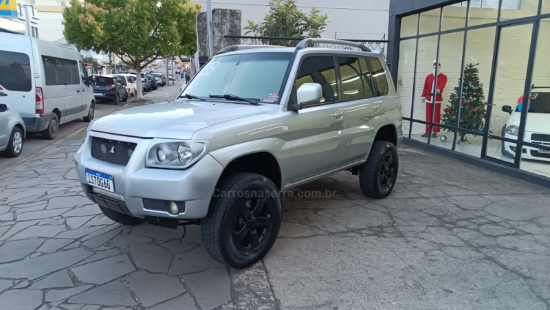 PAJERO TR4 2.0 4X4 16V 140CV FLEX 4P MANUAL - 2008 - FLORES DA CUNHA