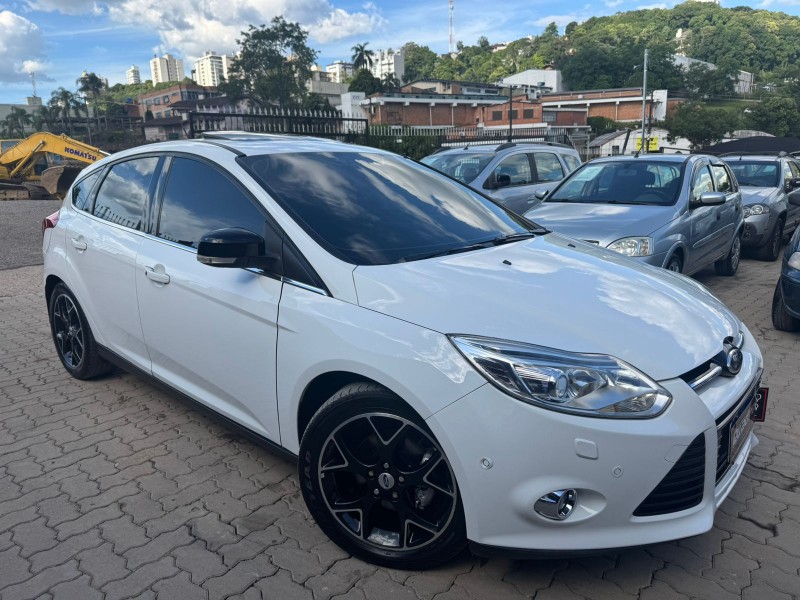 focus 2.0 titanium plus 16v flex 4p automatico 2014 caxias do sul