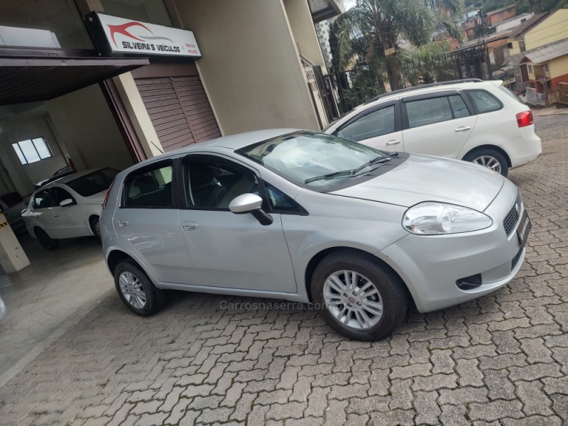 PUNTO 1.4 ATTRACTIVE 8V FLEX 4P MANUAL - 2012 - CAXIAS DO SUL