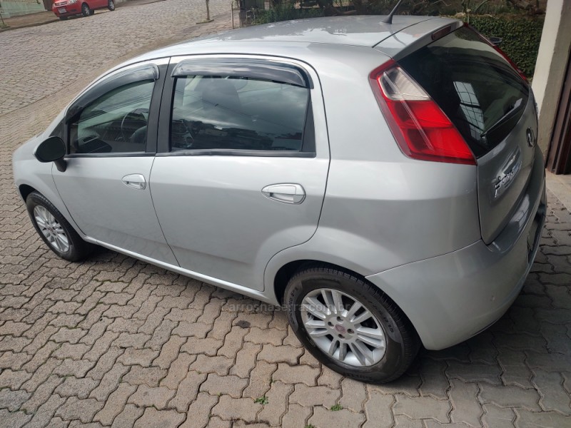 PUNTO 1.4 ATTRACTIVE 8V FLEX 4P MANUAL - 2012 - CAXIAS DO SUL