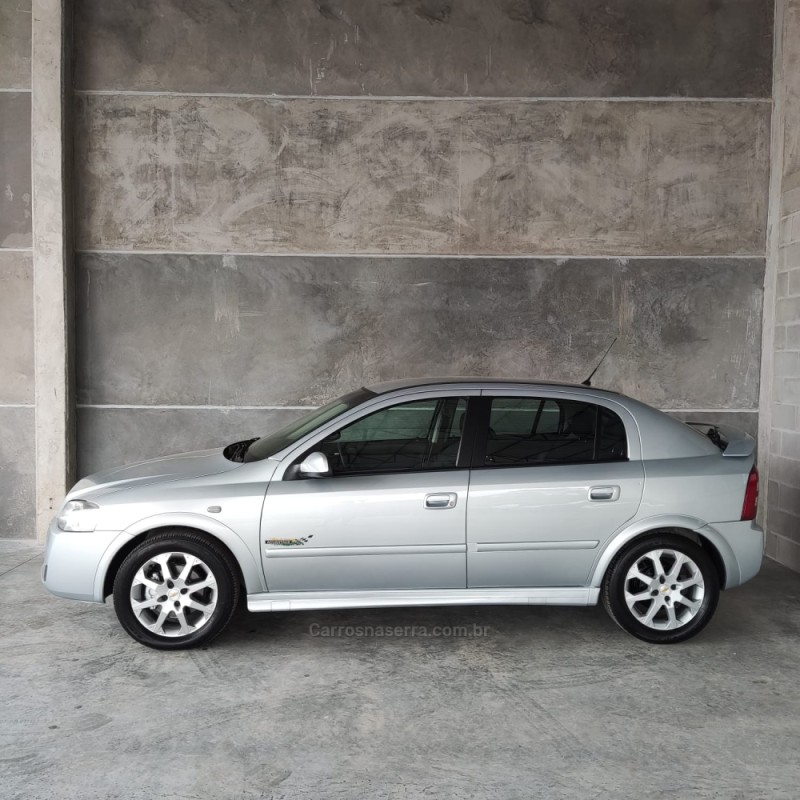 ASTRA 2.0 MPFI ADVANTAGE 8V FLEX 4P MANUAL - 2009 - VALE REAL