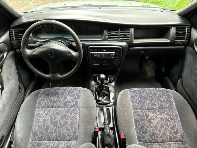 VECTRA 2.0 MPFI GLS 8V GASOLINA 4P MANUAL - 1998 - CAXIAS DO SUL