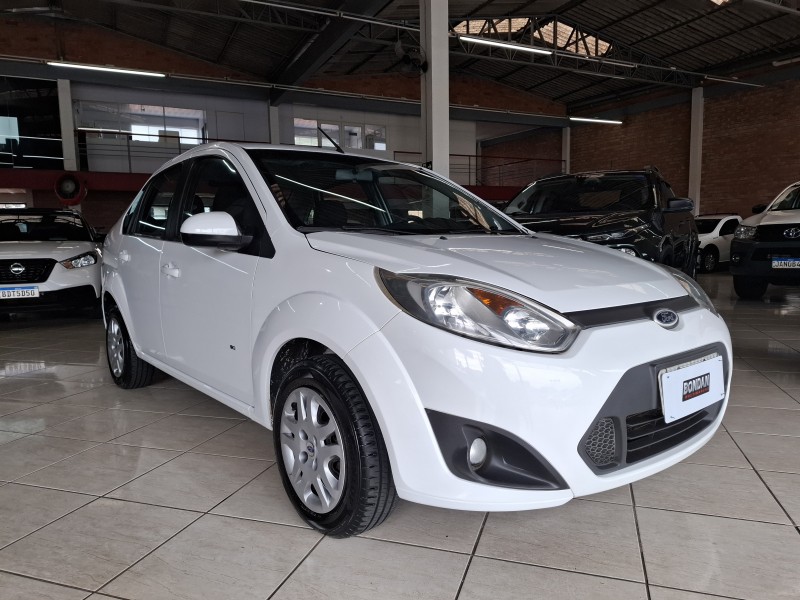 FIESTA 1.0 ROCAM SE 8V FLEX 4P MANUAL - 2014 - FARROUPILHA