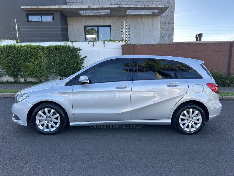 B 200 1.6 TURBO GASOLINA 4P AUTOMÁTICO - 2013 - SãO LEOPOLDO