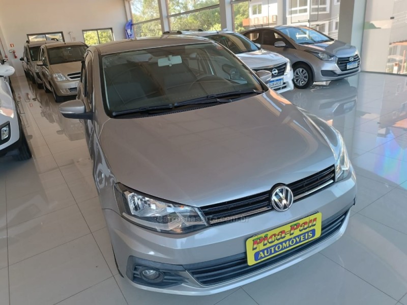 VOYAGE 1.6 MI COMFORTLINE 8V FLEX 4P MANUAL - 2017 - NOVA PETRóPOLIS