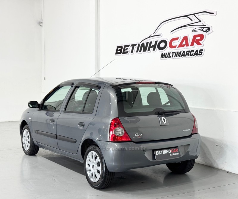 CLIO 1.0 16V FLEX 4P MANUAL - 2011 - ESTâNCIA VELHA