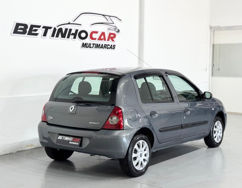 CLIO 1.0 16V FLEX 4P MANUAL - 2011 - ESTâNCIA VELHA