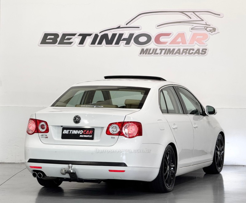 JETTA 2.5 I 20V 150CV GASOLINA 4P TIPTRONIC - 2009 - ESTâNCIA VELHA