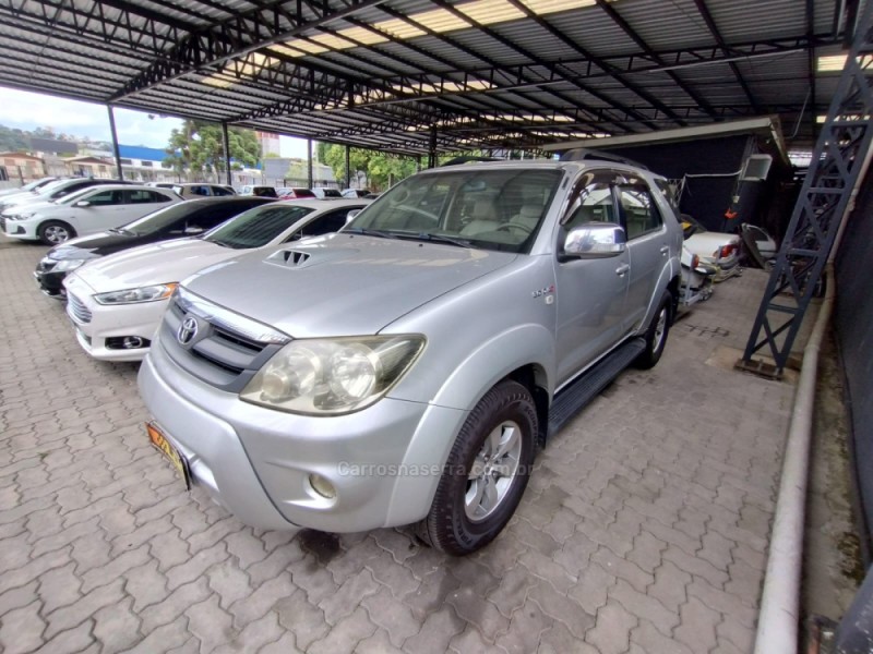 HILUX SW4 3.0 SRV 4X4 16V TURBO INTERCOOLER DIESEL 4P AUTOMÁTICO - 2007 - CAXIAS DO SUL