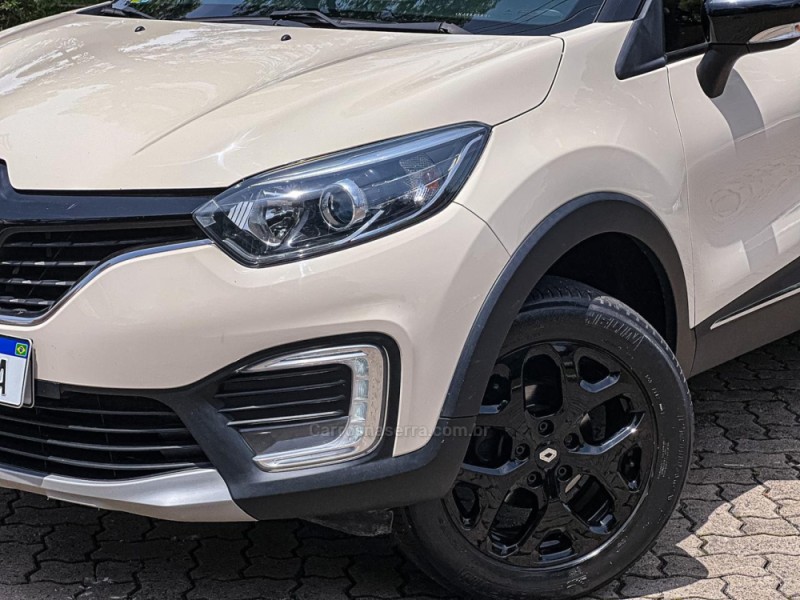 CAPTUR 1.6 16V SCE FLEX ZEN MANUAL - 2019 - CANELA