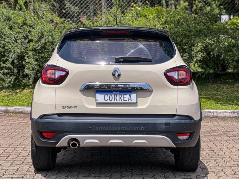 CAPTUR 1.6 16V SCE FLEX ZEN MANUAL - 2019 - CANELA