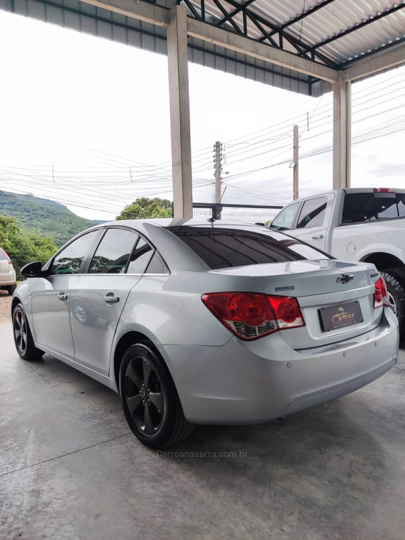 CRUZE 1.8 LT 16V FLEX 4P AUTOMÁTICO - 2012 - VALE REAL