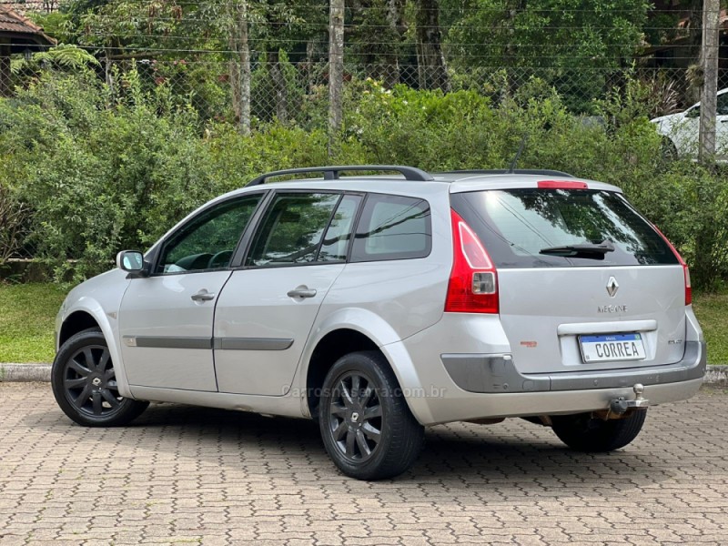 MÉGANE 1.6 DYNAMIQUE GRAND TOUR 16V FLEX 4P MANUAL - 2012 - CANELA