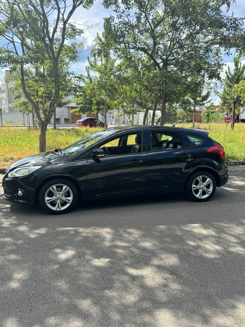 FOCUS 1.6 SE 16V FLEX 4P AUTOMÁTICO - 2015 - BENTO GONçALVES