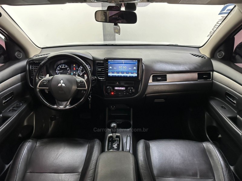 OUTLANDER 2.0 COMFORT 16V GASOLINA 4P AUTOMÁTICO - 2015 - NOVO HAMBURGO