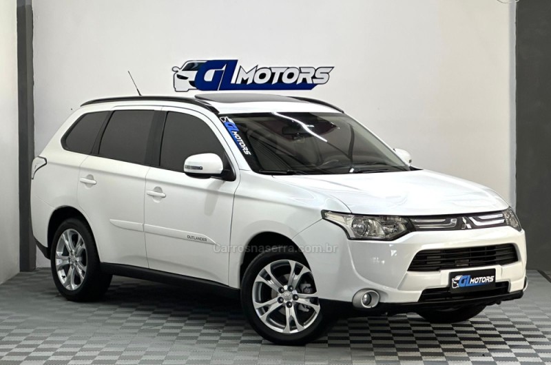 outlander 2.0 comfort 16v gasolina 4p automatico 2015 novo hamburgo