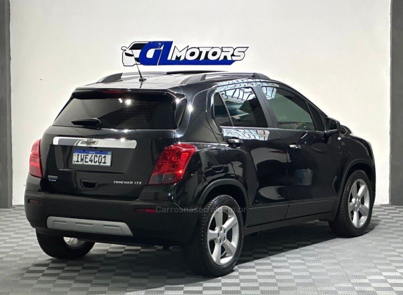 TRACKER 1.8 MPFI LTZ 4X2 16V FLEX 4P AUTOMÁTICO - 2015 - NOVO HAMBURGO