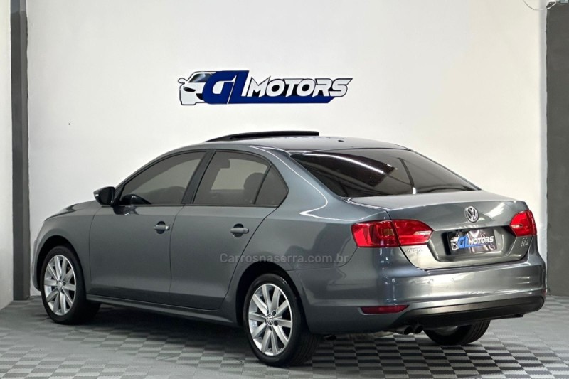 JETTA 2.0 COMFORTLINE FLEX 4P TIPTRONIC - 2012 - NOVO HAMBURGO