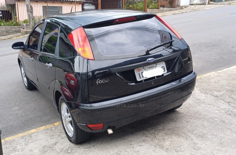 FOCUS 1.6 GL 8V FLEX 4P MANUAL - 2009 - FARROUPILHA