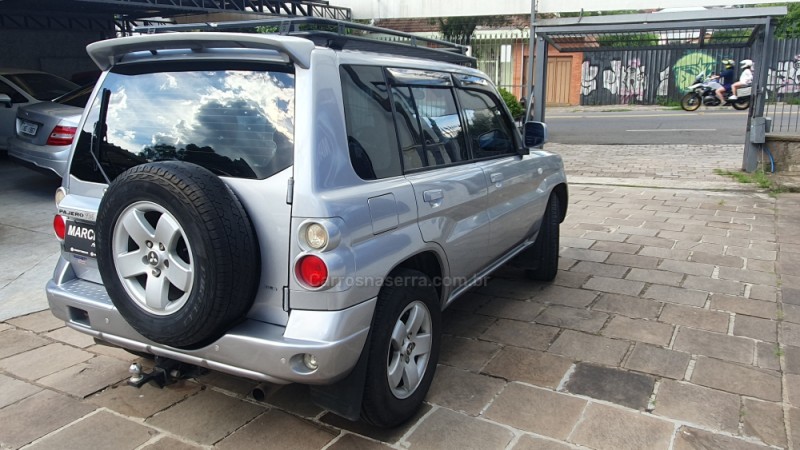 PAJERO TR4 2.0 4X4 16V 131CV GASOLINA 4P MANUAL - 2008 - CAXIAS DO SUL