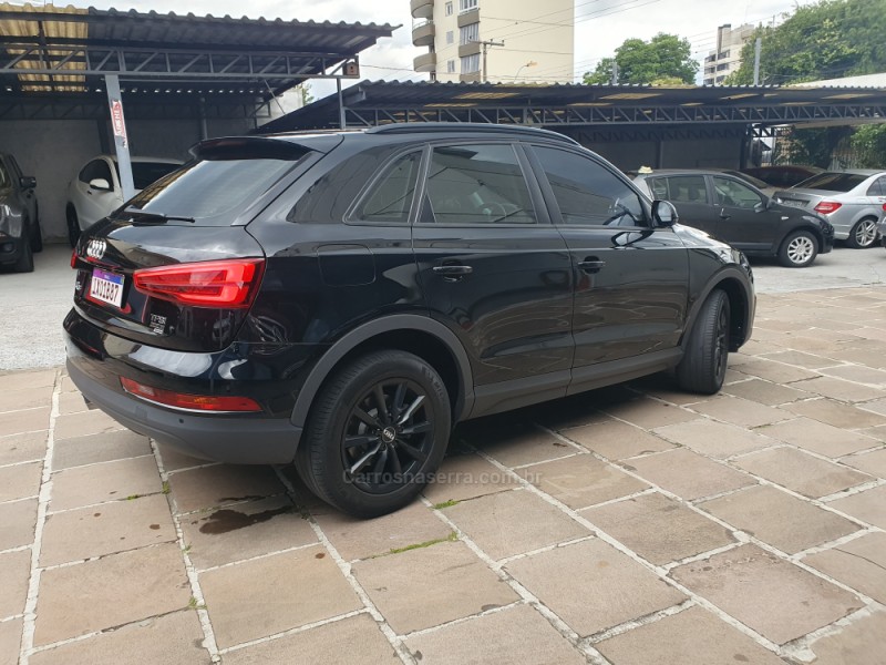 Q3 1.4 TFSI AMBIENTE GASOLINA 4P S TRONIC - 2017 - CAXIAS DO SUL