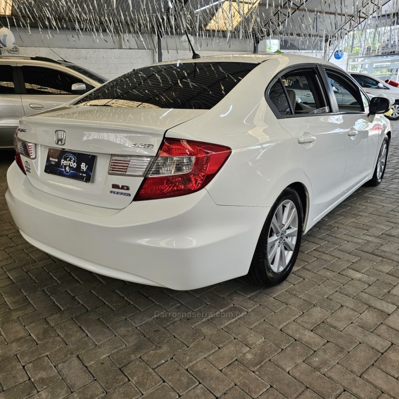 CIVIC 2.0 LXR 16V FLEX 4P AUTOMÁTICO - 2014 - SãO LEOPOLDO