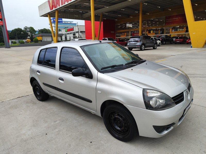 CLIO 1.0 AUTHENTIQUE 16V HI-FLEX 4P MANUAL - 2011 - FARROUPILHA