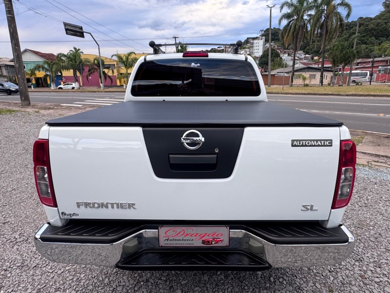 FRONTIER 2.5 SL 4X4 CD TURBO ELETRONIC DIESEL 4P AUTOMÁTICO - 2014 - CAXIAS DO SUL
