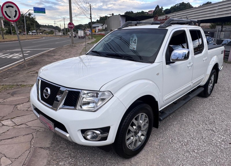 FRONTIER 2.5 SL 4X4 CD TURBO ELETRONIC DIESEL 4P AUTOMÁTICO