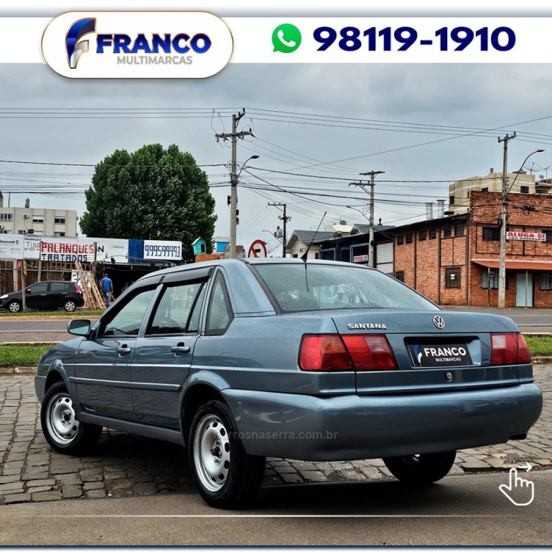 SANTANA 1.8 MI 8V GASOLINA 4P MANUAL - 2001 - VACARIA