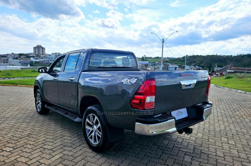 HILUX 2.8 SRX 4X4 CD 16V DIESEL 4P AUTOMÁTICO - 2017 - LAJEADO