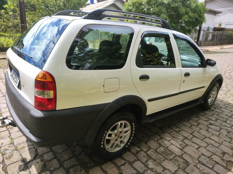 PALIO 1.6 MPI ADVENTURE WEEKEND 16V GASOLINA 4P MANUAL - 2002 - FARROUPILHA